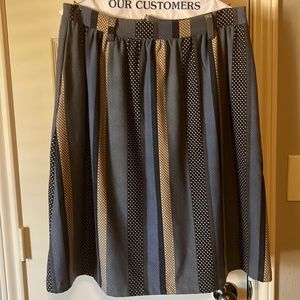 Blue and Tan cute skirt size L worn maybe twice